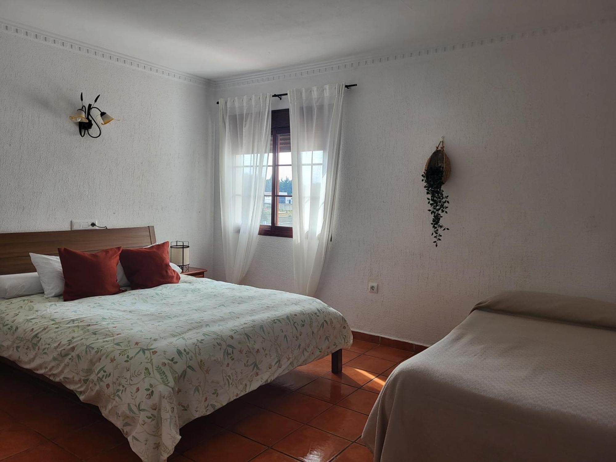 Hostal Rural La Plata Parking Incluido 阿尔科斯-德拉弗龙特拉 外观 照片