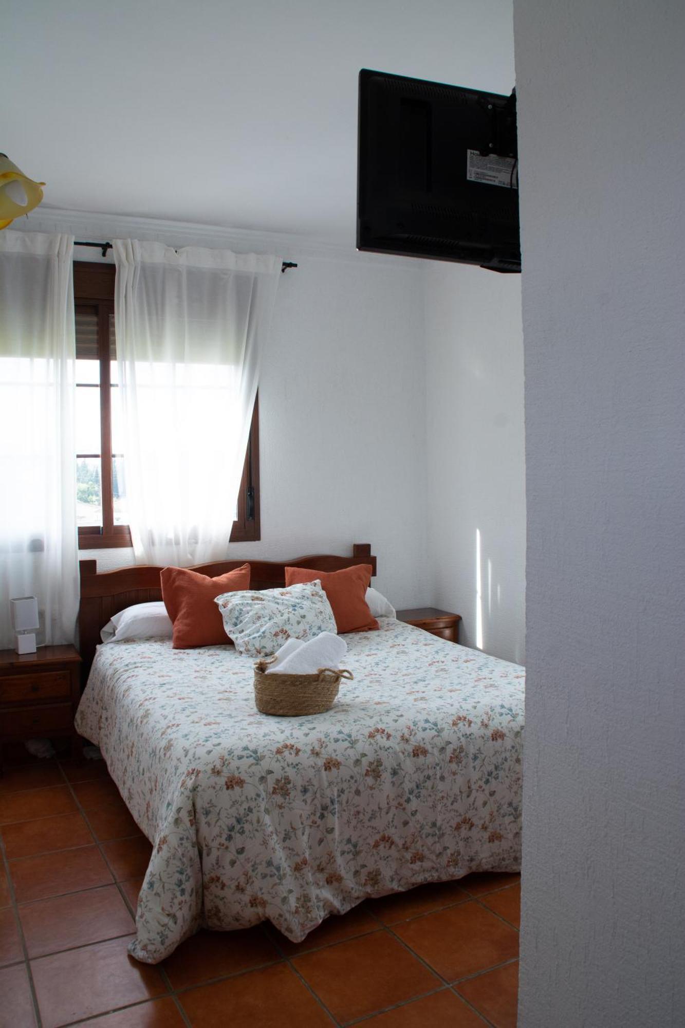 Hostal Rural La Plata Parking Incluido 阿尔科斯-德拉弗龙特拉 外观 照片
